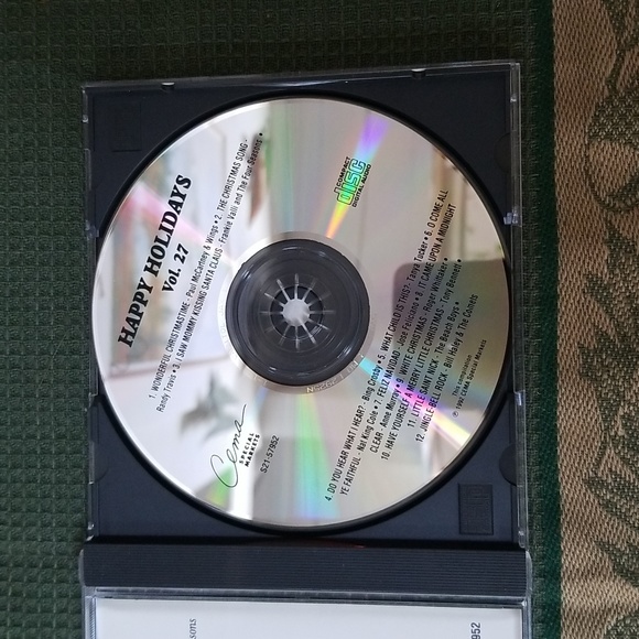 🎄TRUE VALUE CHRISTMAS CD - Picture 4 of 6